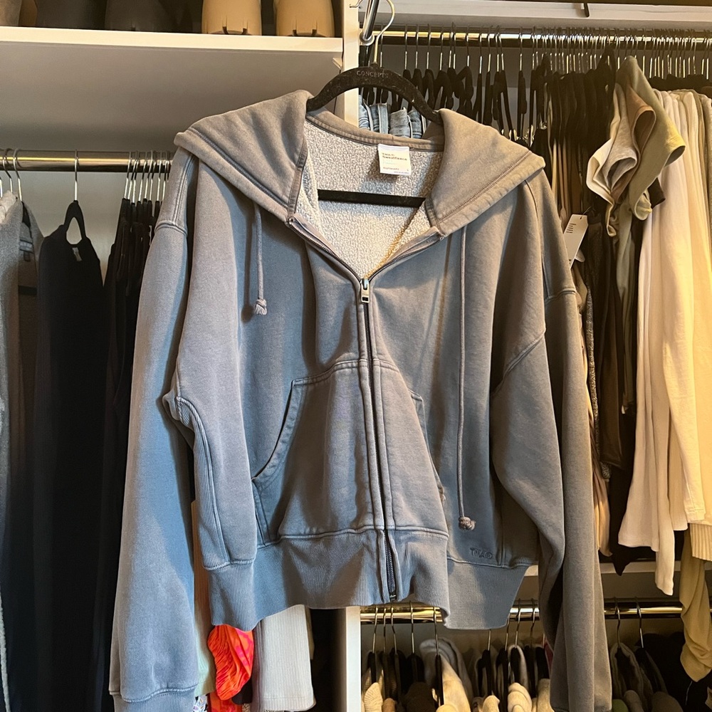 Aritzia TNA Zip Up